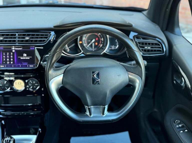 2016 DS Automobiles DS 3 1.2 PureTech Chic 3dr HATCHBACK PETROL Manual