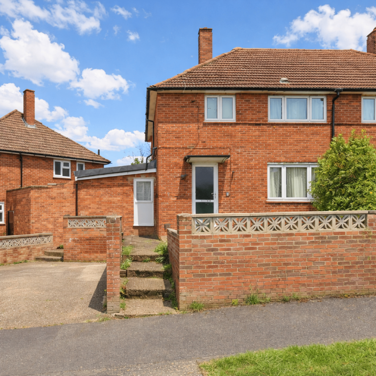 Flat 3, 85 Windham Avenue CR0 0HZ - Available Now!