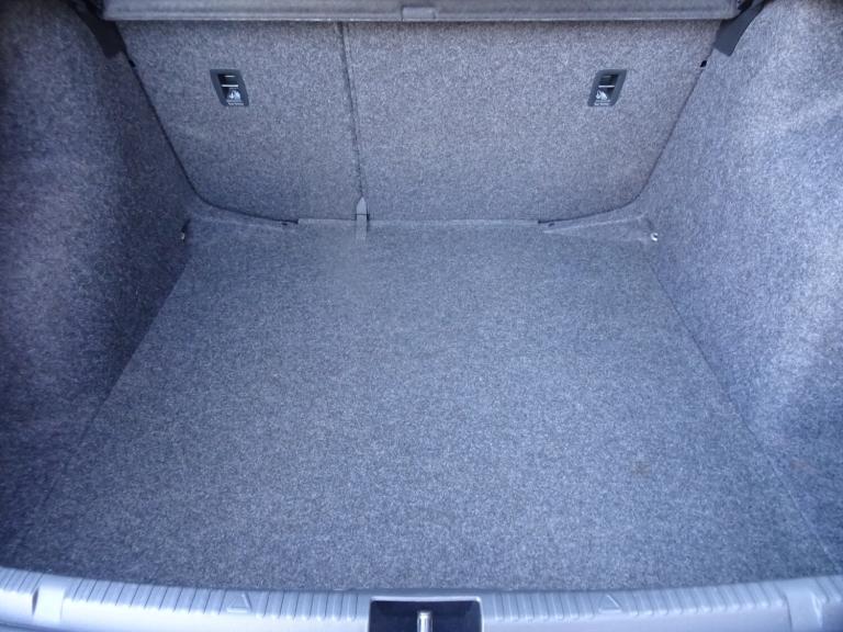 2015 Skoda Rapid 1.4 TSI 125 SE 5dr DSG Automatic **LOW MILEAGE*ONLY 22000 MILES FROM NEW** HATCH...