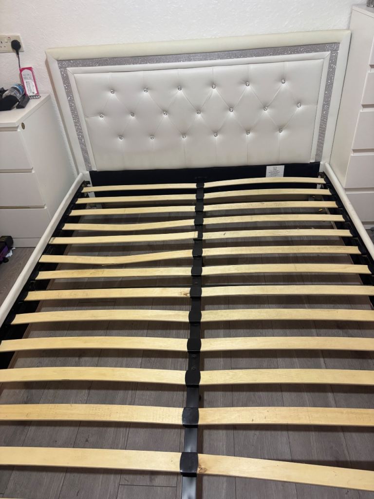 King size bed frame white diamond Collection de757rt