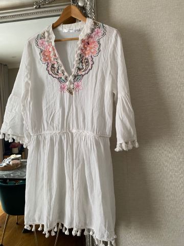 Accessorize White Embroidered Beach Dress / Tunic UK 12-14 | in Ruislip, London