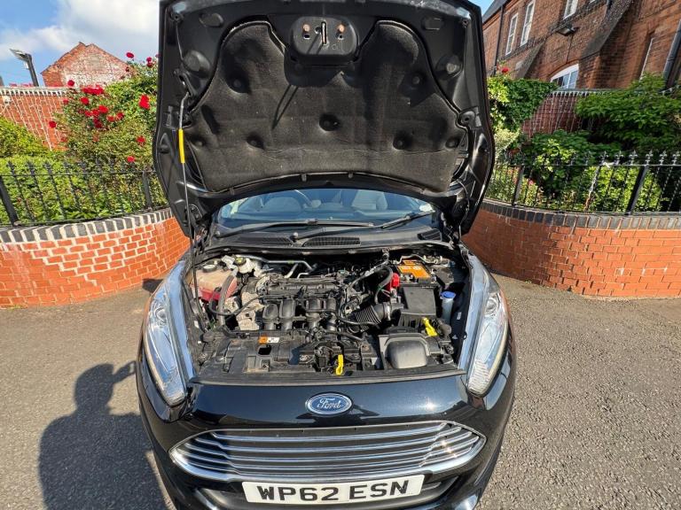 2012 Ford Fiesta 1.6 Titanium 5dr Powershift HATCHBACK Petrol Automatic