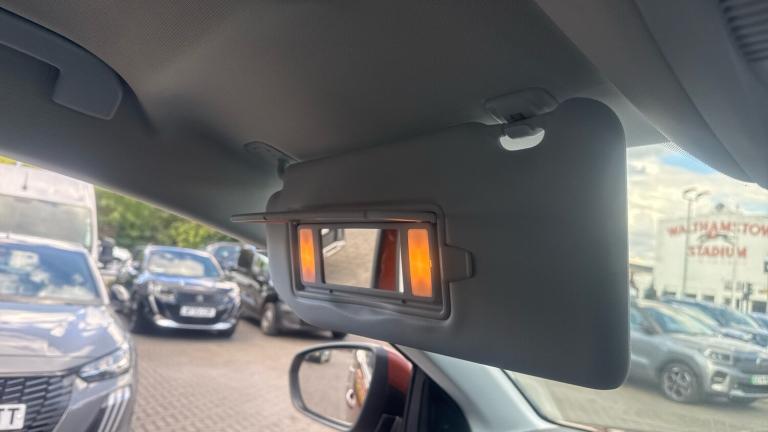 2019 Peugeot 3008 1.2 PureTech Allure EAT Euro 6 (s/s) 5dr SUV Petrol Automatic