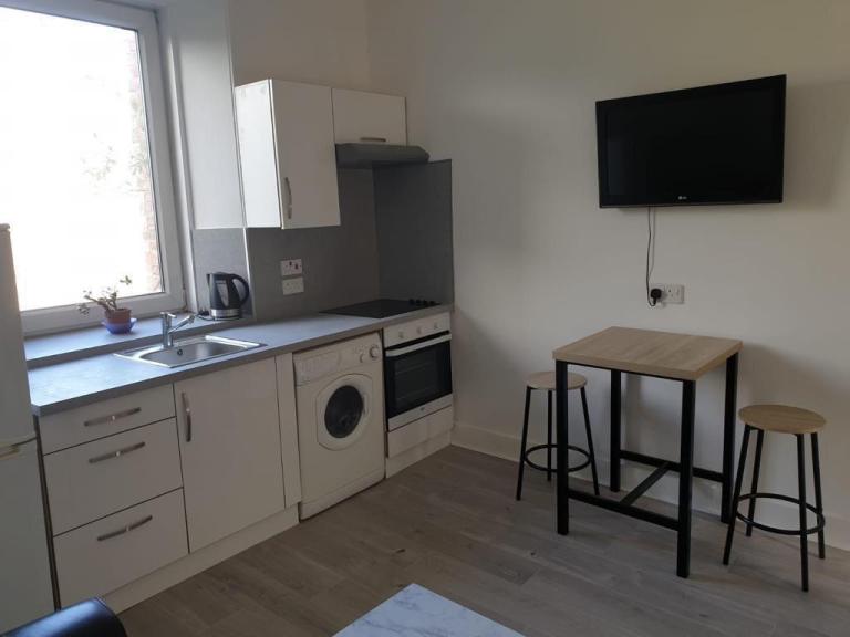 1 Bed Flat