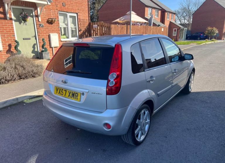 Ford, FIESTA, Hatchback, 2007, Manual, 1242 (cc), 5 doors
