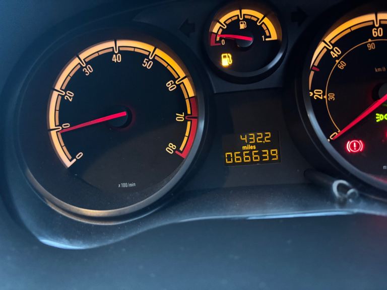 Vauxhall, CORSA, Hatchback, 2012, Manual, 1229 (cc), 3 doors