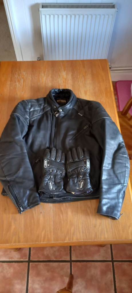 LEATHER MOTORCYCLE JACKET AND GLOVES