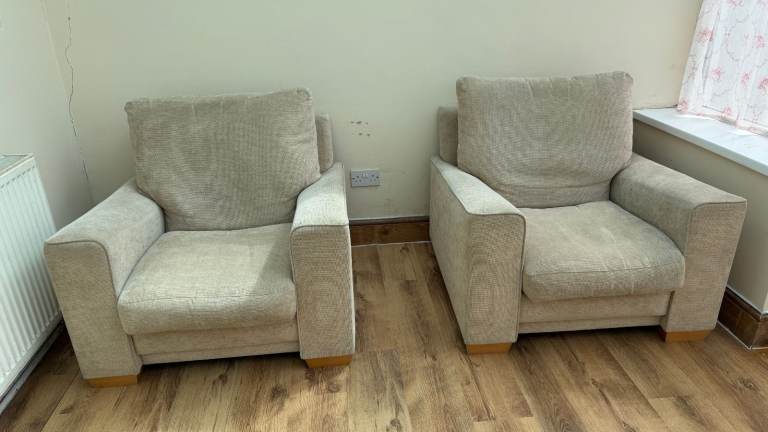 2 X Roger Lewis Wide Armchair from Furniture Village Sofas Excellent condition - Selling as moving