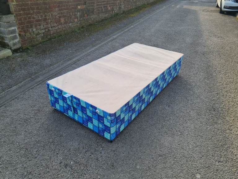 Single bed / divan base free local delivery from Peterlee area 