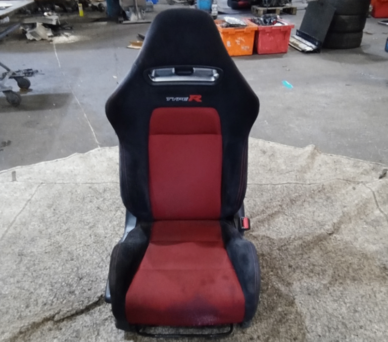 Honda Civic MK8 FN2 2006-2011 Type-R PAIR of Interior Front Seats