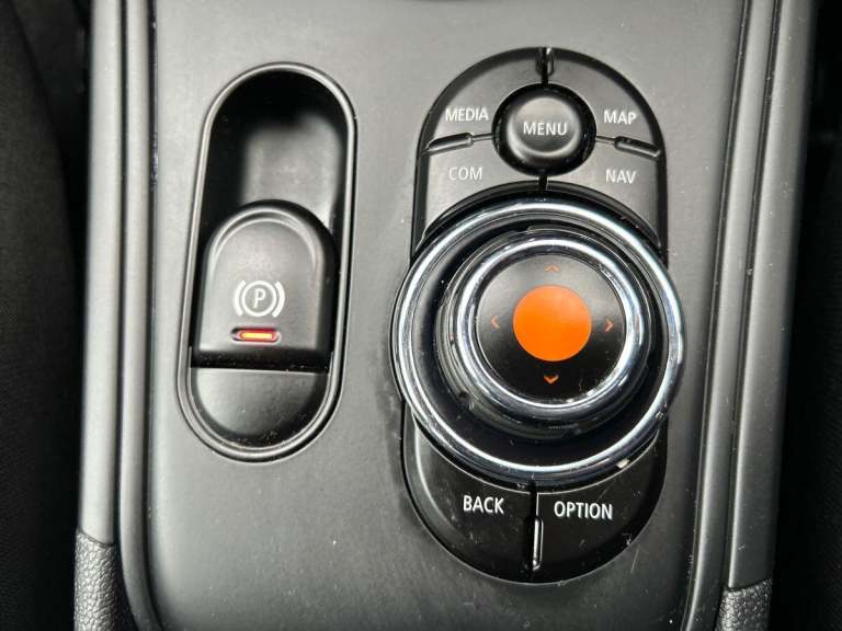 2019 MINI Countryman 1.5 Cooper Classic 5dr Auto HATCHBACK PETROL Automatic