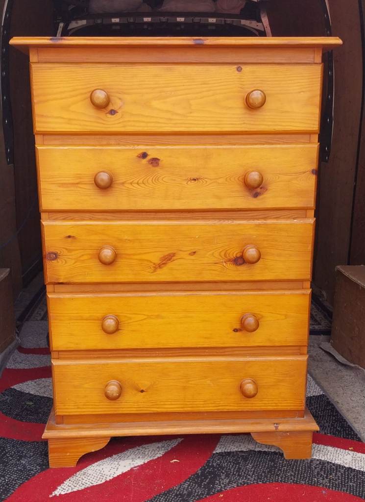 Pine Chest of Drawers - Good Condition, 5 Drawers