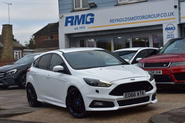 2016 Ford Focus 2.0T EcoBoost ST-3 Petrol 250ps | PREVIOUS INSURANCE LOSS IN 02/2019 | FRES Hatch...