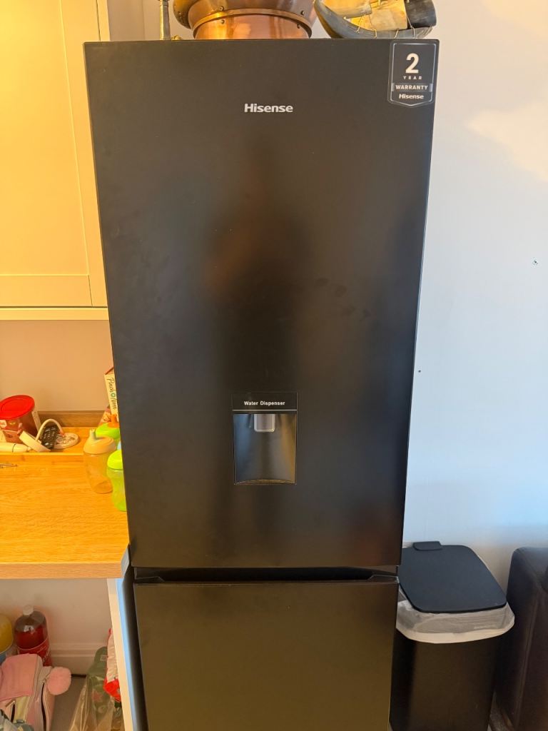 Hisense Fridge/Freezer for sale