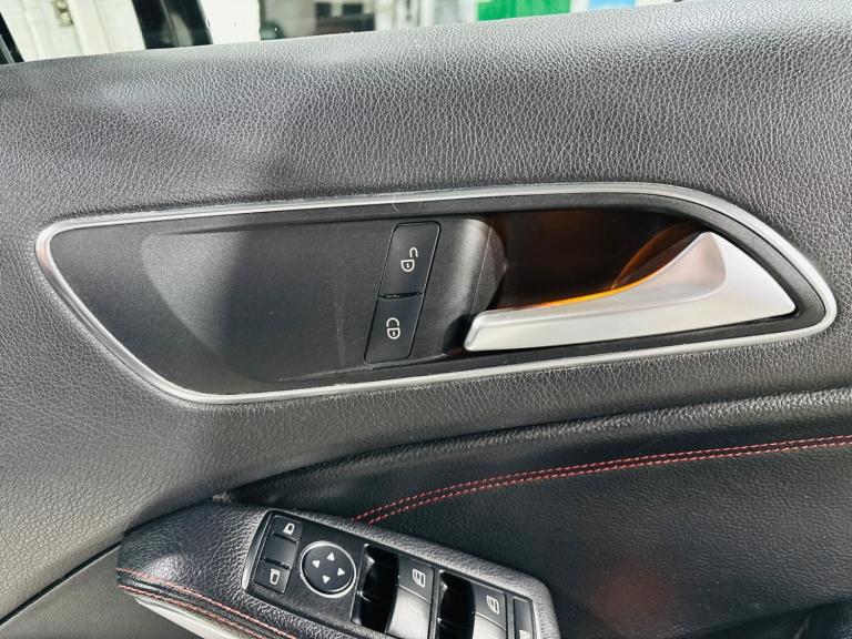 2012 Mercedes-Benz A-Class A180 CDI BlueEFFICIENCY AMG Sport 5dr Auto HATCHBACK DIESEL Automatic