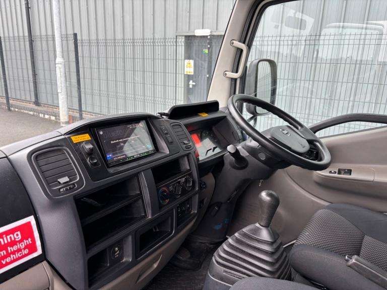 2017 (17) NISSAN CABSTAR 3.0 DCI CREW CAB LUTON BOX VAN + TAILLIFT TWIN WHEEL