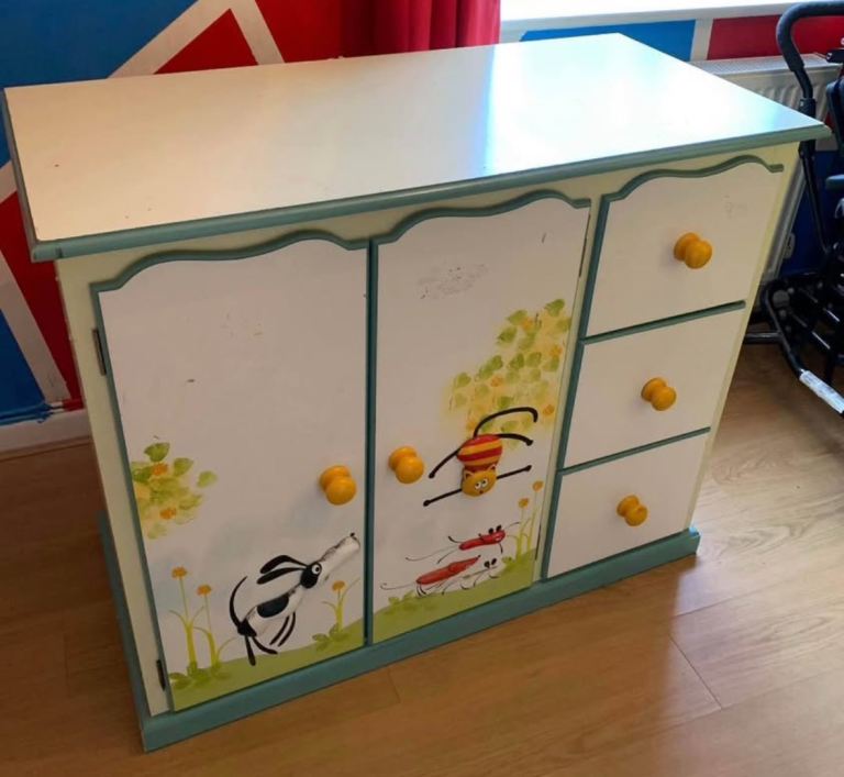 Cat dog pastel set sideboard cupboard drawers wardrobe shelving 