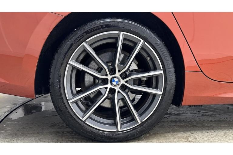 2019 BMW 3 Series 330e Sport Pro Saloon HYBRID Automatic