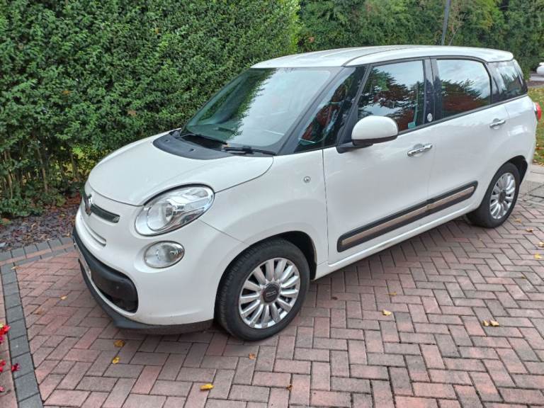 Automatic Spacious 2014 Fiat 500L MPV 1.2cc £20 Yearly Tax Low Miles 44k MOT Bargain!!!