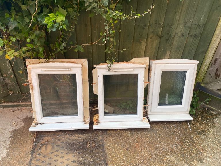 FREE-  White Windows - Needs a clean. 