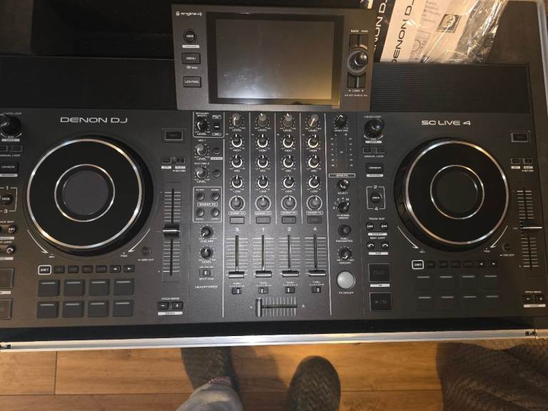 Denon sc4 live stand alone mixer