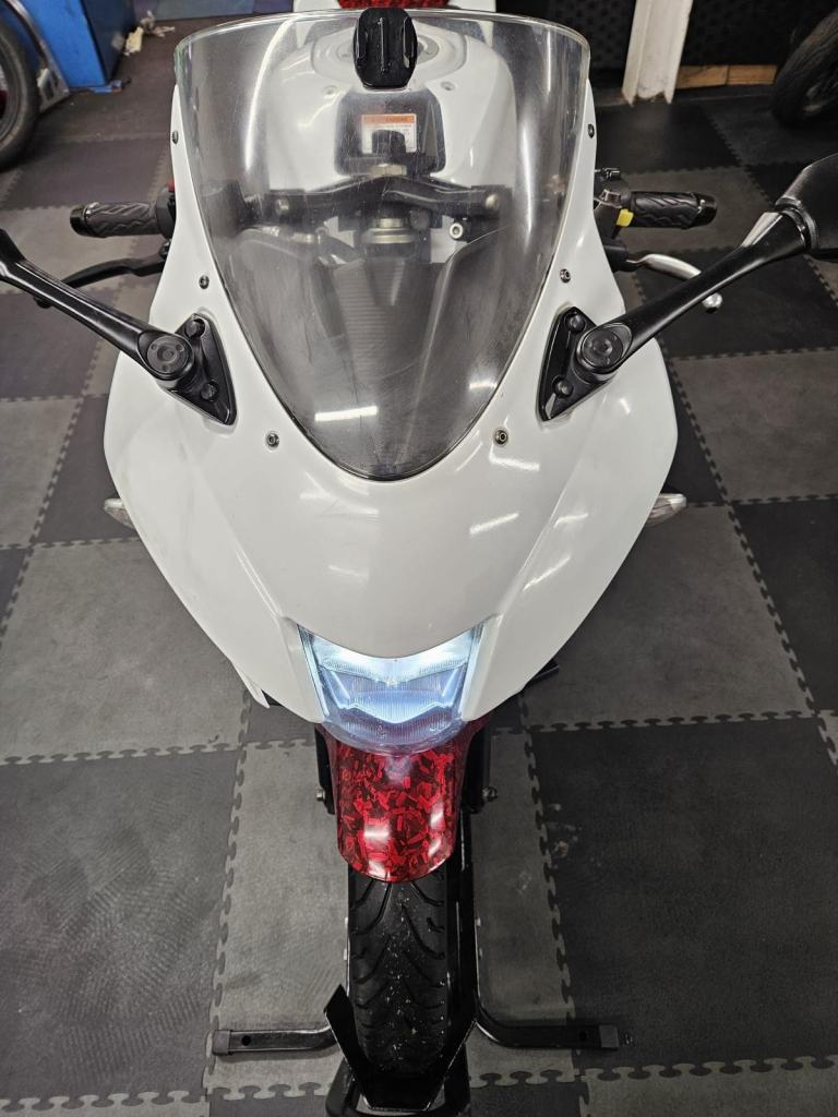 Suzuki GSX-R 125 2018 White