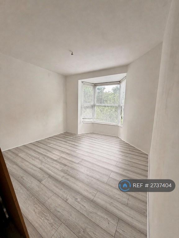 1 bedroom flat in Hymers Avenue, Hull, HU3 (1 bed) (#2737404)