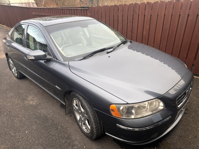 Volvo, S60 SPORT, SE LUX, Saloon, 2006, Manual, 2400 (cc), D5, 4 doors 