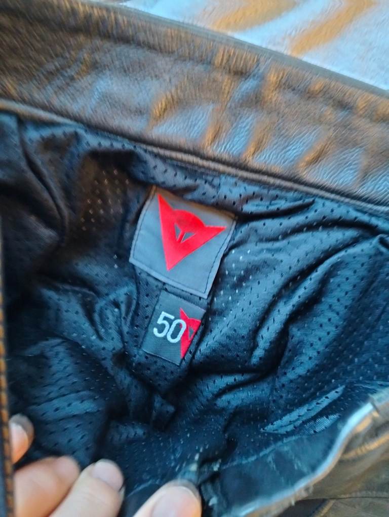 Dainese Mens Motorcycle Leather Trousers S 32" W EU 50 shin & knee armour