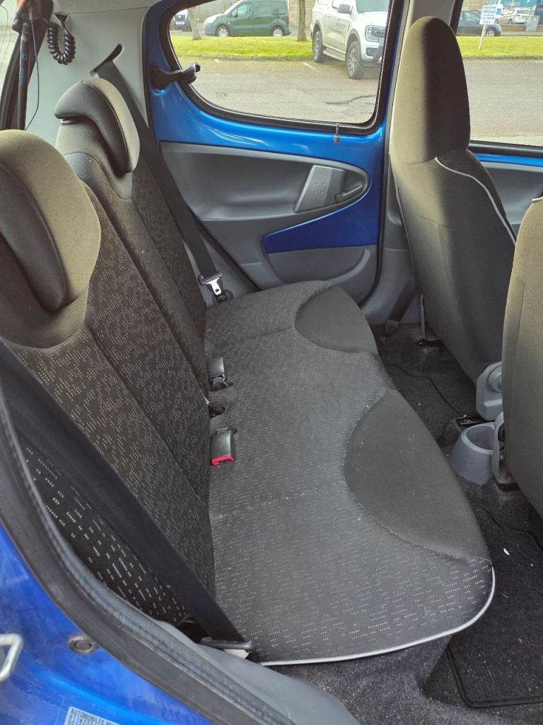 Peugeot, 107, Hatchback, 2011, Manual, 998 (cc), 5 doors