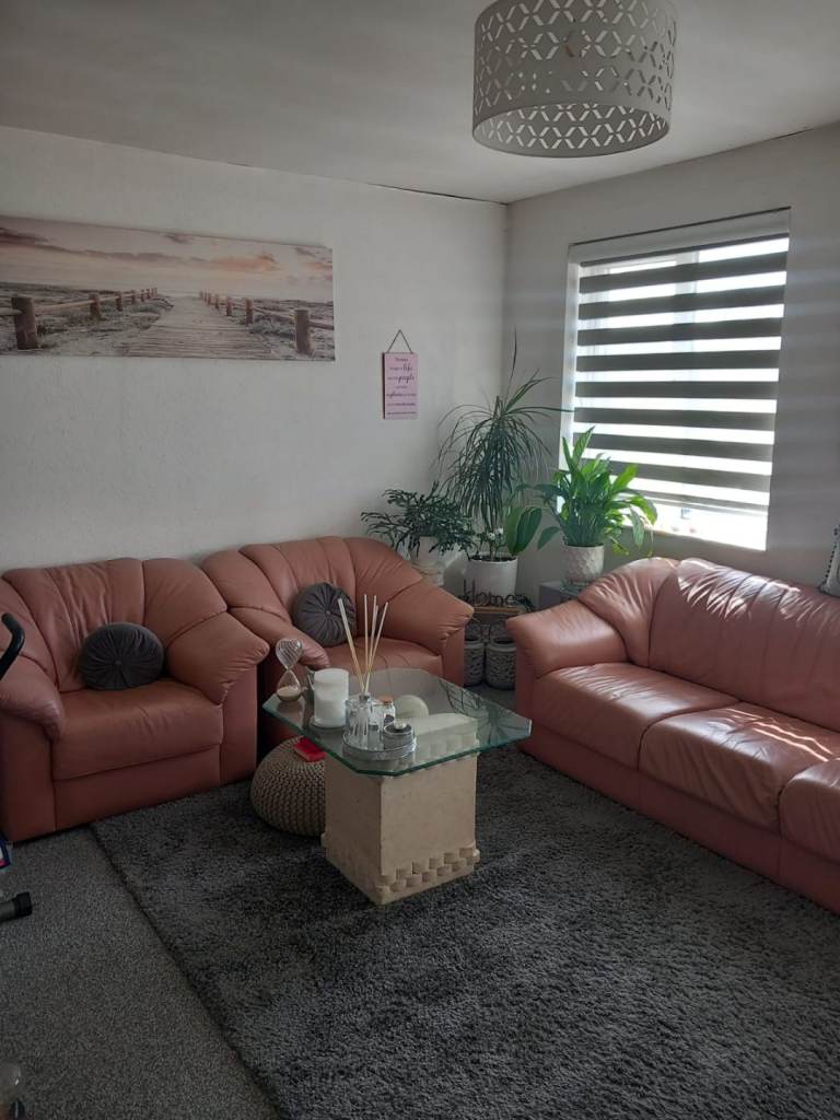 Large Spacious One Bed Room Flat Apartment
