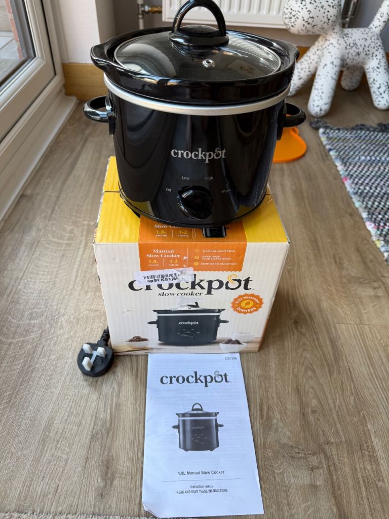 Crockpot Slow Cooker 1.8L 100W Easy cooking 2 people Boxed as new Camping, Home, caravan