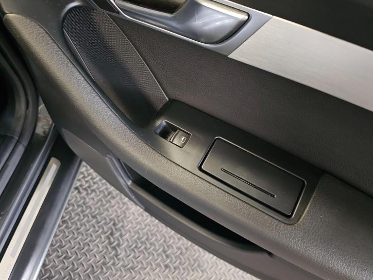 2011 Audi A6 Saloon 2.0 TDIe S line Euro 5 4dr SALOON Diesel Manual