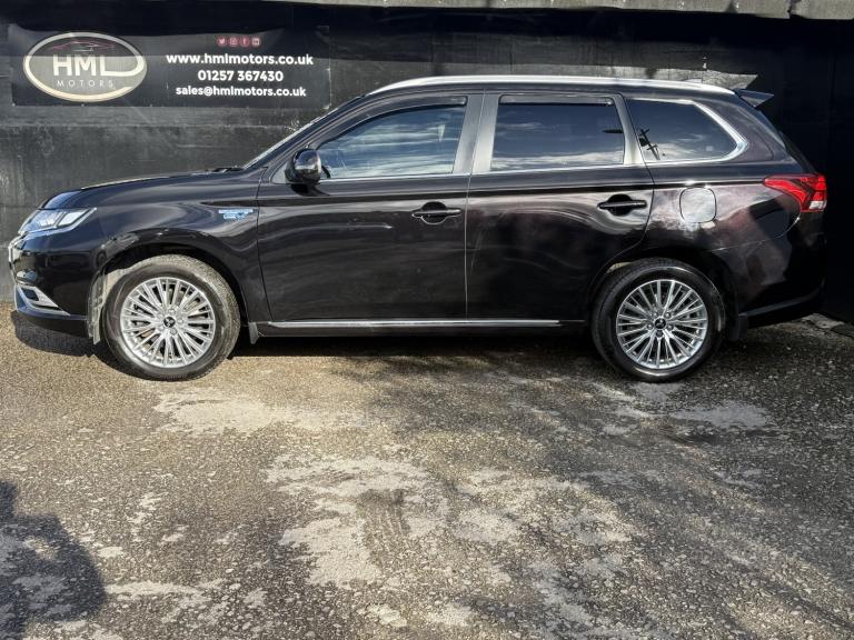 MITSUBISHI OUTLANDER 2.4 h TwinMotor 13.8kWh 4h 2018