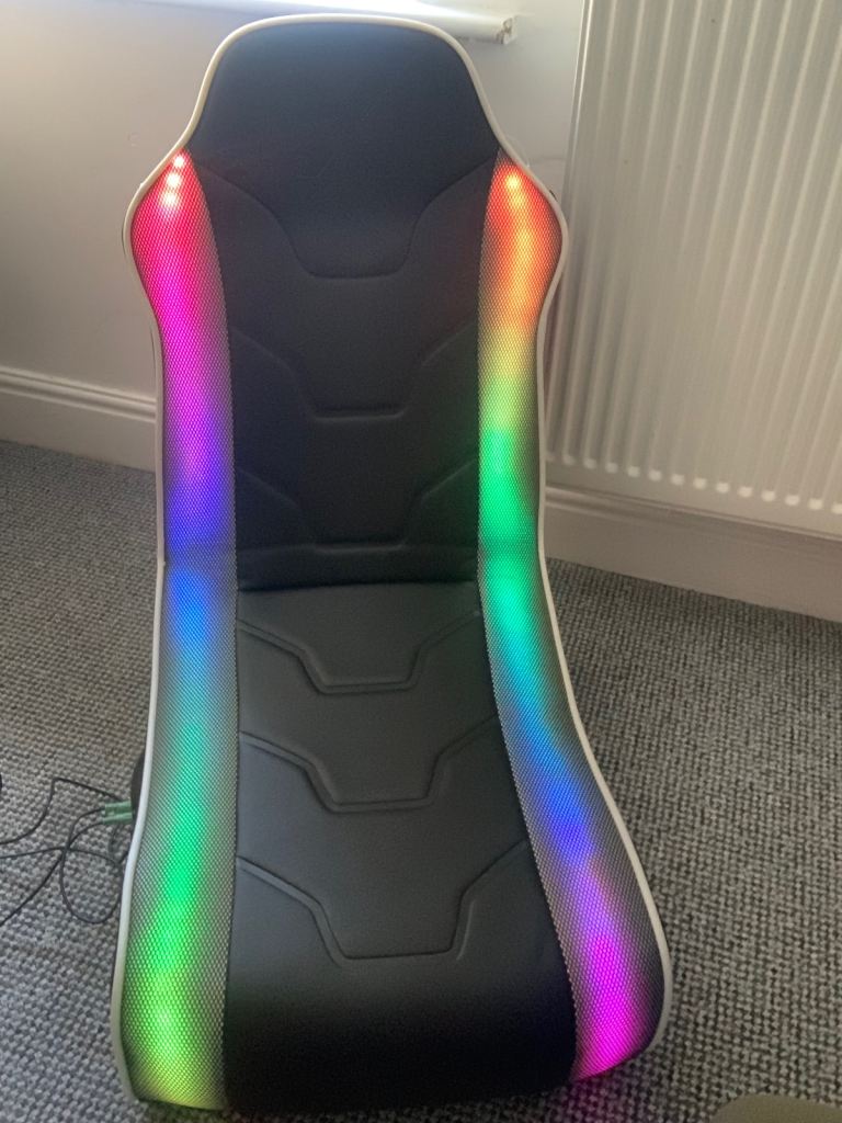 Gaming Chair with RGB Lighting – Good Condition