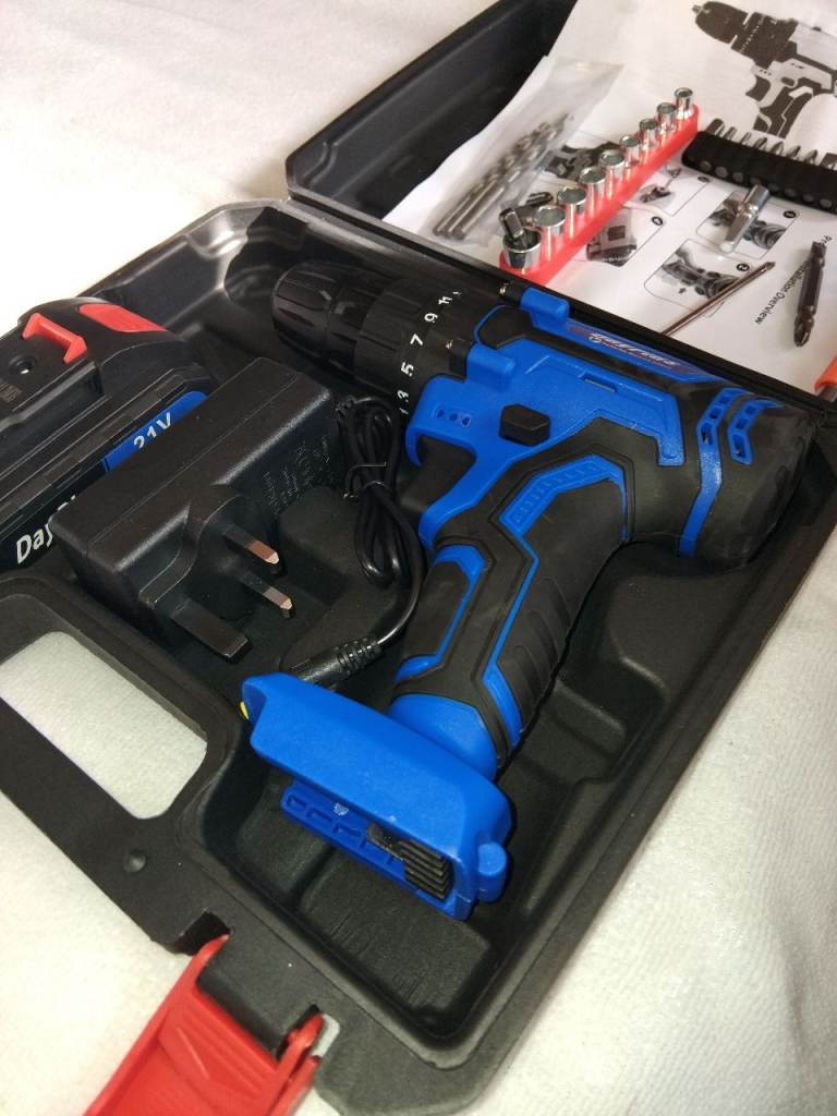 New 21v lithium cordless drill or screwdriver set 