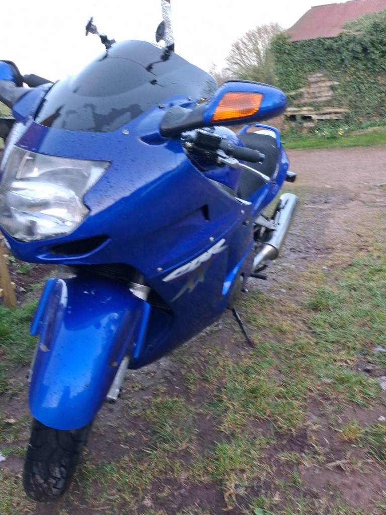 Honda Blackbird CBR1100XX 