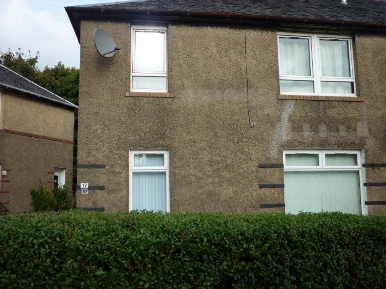 One Bed Unfurnished Lower Cottage Flat