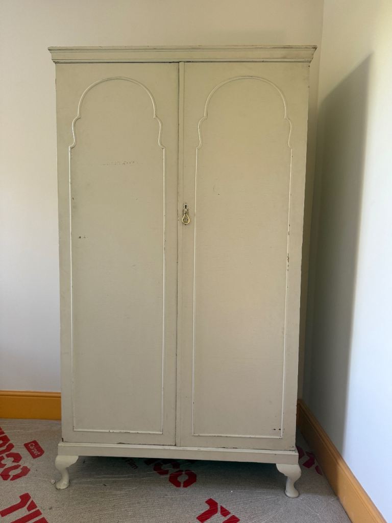 Vintage Wardrobe 
