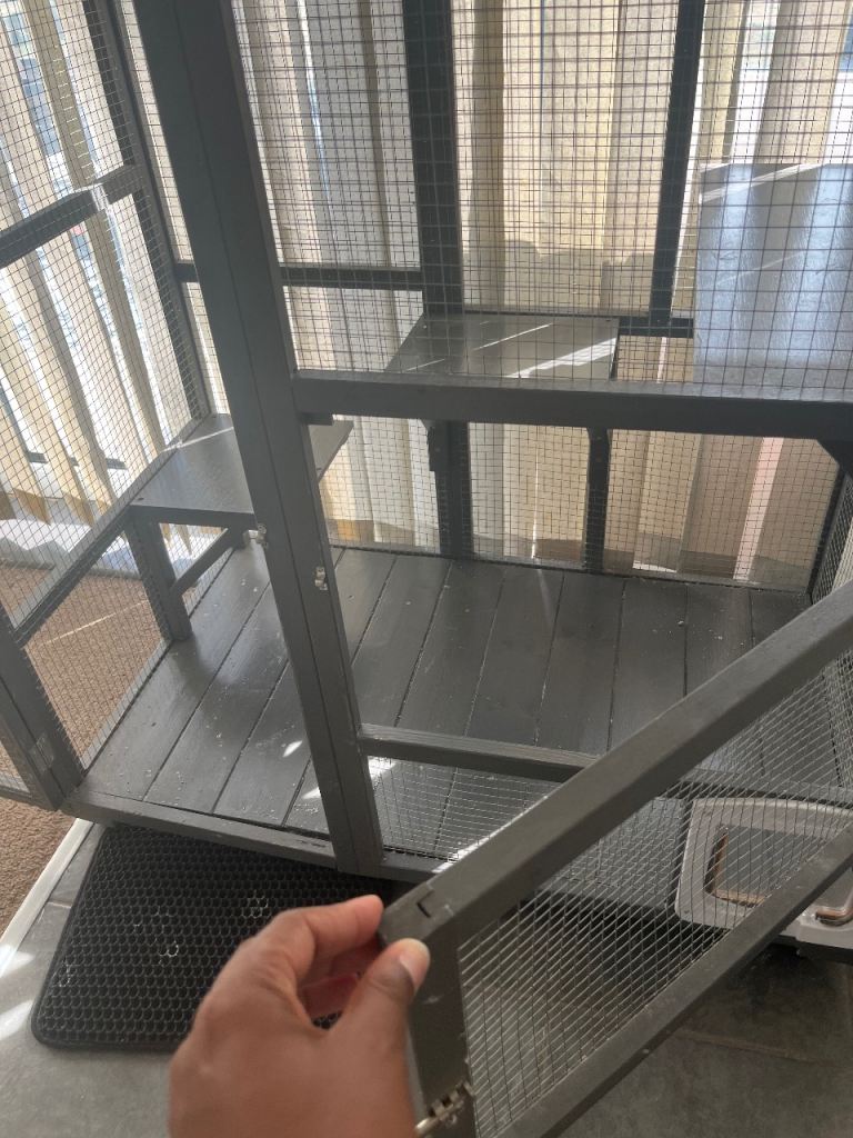 Paw hut pet cage