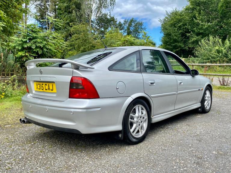 2000 Vauxhall Vectra 2.0 SRi 140 5dr HATCHBACK Petrol Manual