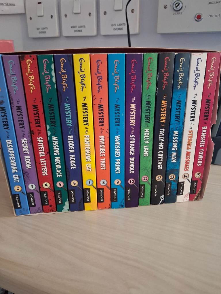 Enid Blyton 15 Classic Mysteries Book Set – As New