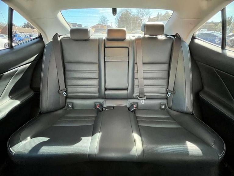 2018 Lexus IS 300h Advance 4dr CVT Auto SALOON PETROL/ELECTRIC Automatic