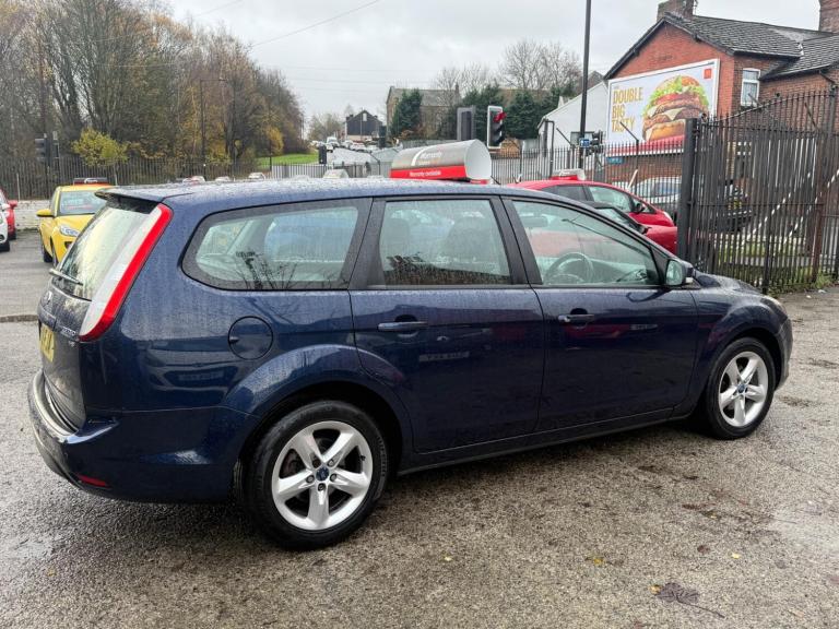 2011 Ford Focus 1.6 Zetec 5dr ESTATE PETROL Manual