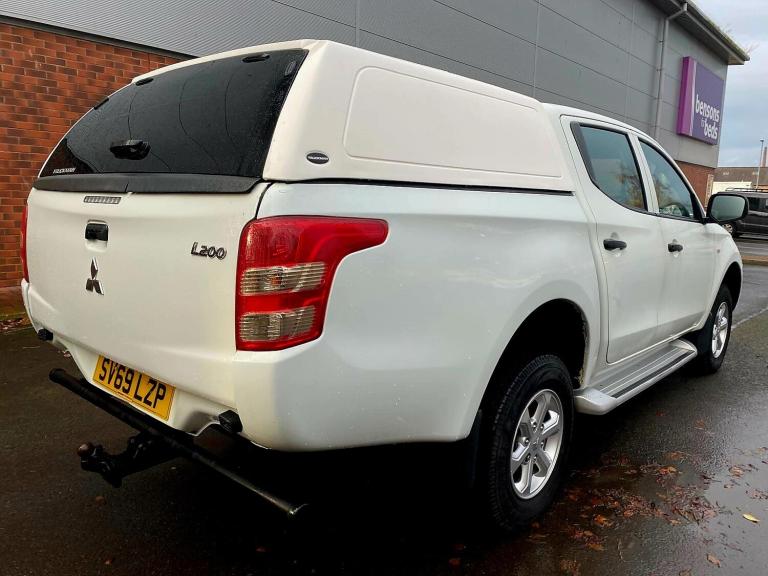 2019 Mitsubishi L200 Double Cab DI-D 151 4Life 4WD PICK UP Diesel Manual