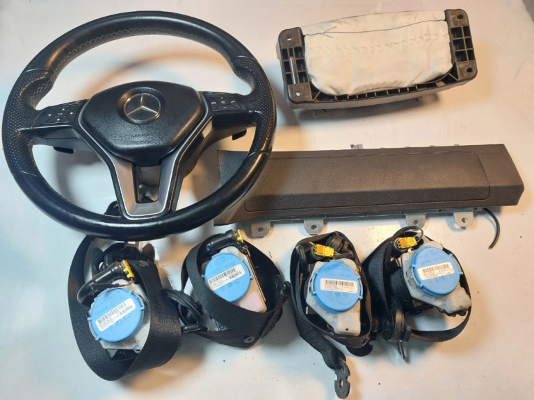 MERCEDES B CLASS 2013-2018 W246 Seat Belt and Airbag kit with steering wheel