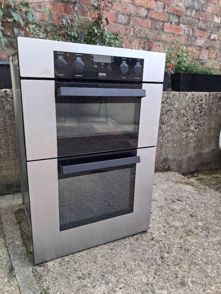 ..FREE..Zanussi Electric Oven