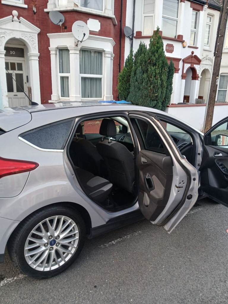 Ford, FOCUS, Hatchback, 2014, Manual, 998 (cc), 5 doors ULEZ comp HPI clear