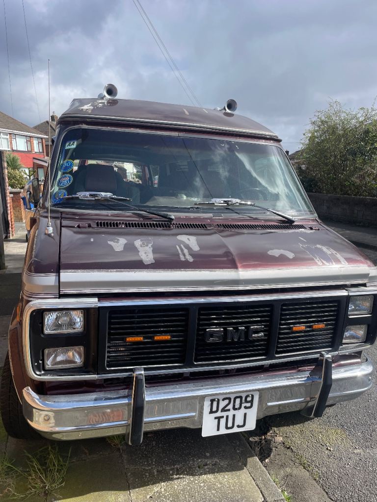 Chevy dayvan V8