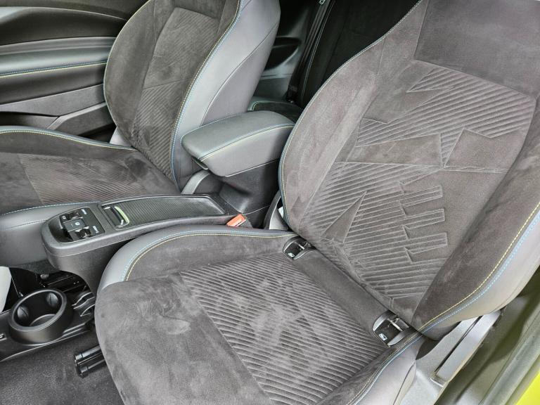 2023 Abarth 500 114kW Turismo 42.2kWh 3dr Auto HATCHBACK Electric Automatic